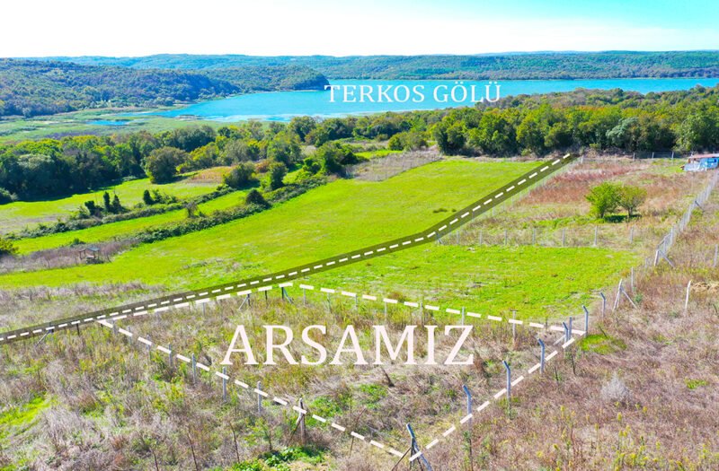 TEPE KONUMDA GÖL MANZARALI 426 m2 ARSA İSTANBUL HAVALİMANI YANI