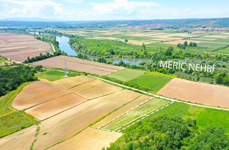 TEK TAPU ASFALTA CEPHE 3630 m2 ARSA !!! MERİÇ NEHRİ MANZARALI