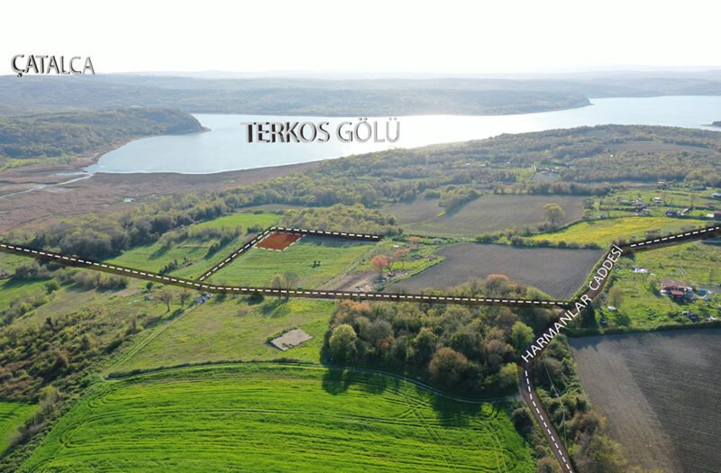 İSTANBUL HAVALİMANI YANI GÖL MANZARALI 181 m2 ARAZİ